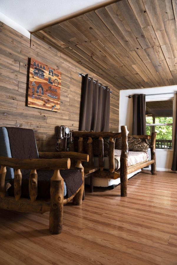 Remodelled Cabin! Great Location! Sevierville Exteriör bild
